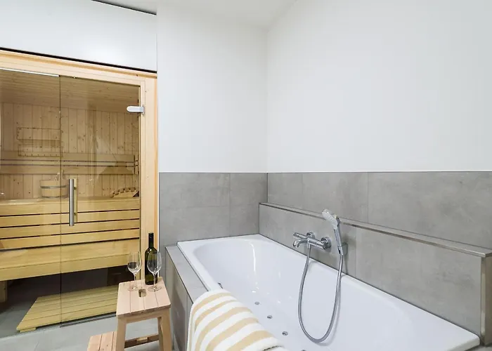 Pl Peter's 4 דירה *